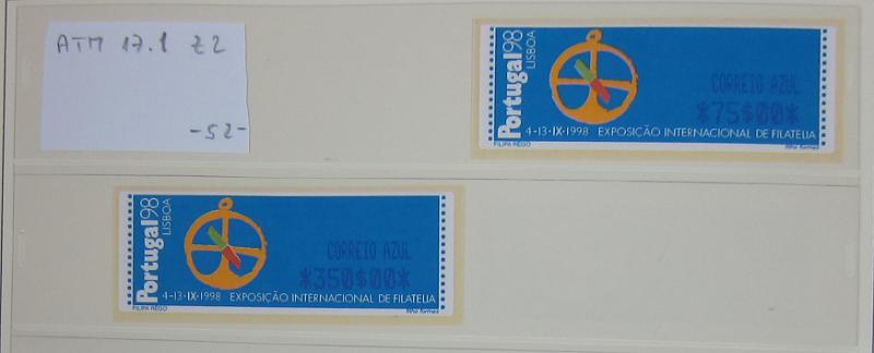 0265 (45).jpg -     Lote:    265      Colecção Especializada - Etiquetas      Lotes Especiais       Descrição:      1981/2010 &mdash; Etiquetas.   Coleção composta por 12 álbuns com etiquetas desde percursoras e Framas até 2010, com provas, erros, FDC's, etiquetas novas e usadas, sobrescritos circulados, variedades de impressão e papéis. Importante estudo. Lote a ver.        Lote ETQ       Valor Base:     &euro; 3000,00     Valor Venda:     &euro;      
